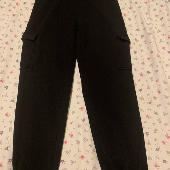 Black Cargo Jogger Pants size M (8) old navy with pockets - Picture 2 of 6
